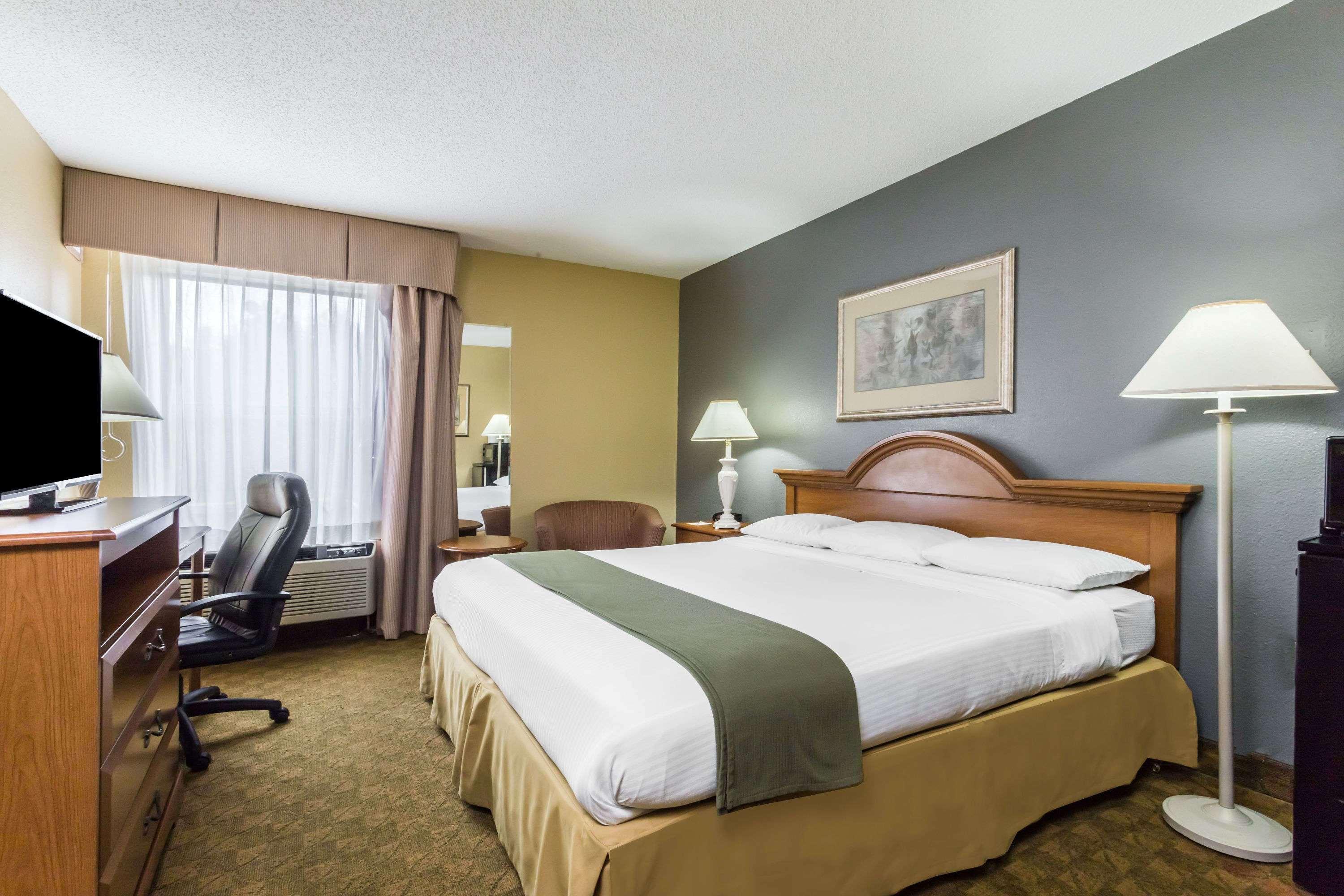 Days Inn By Wyndham Selma Exteriér fotografie