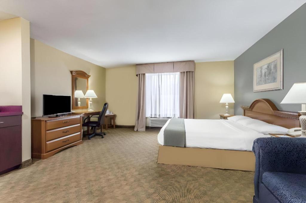 Days Inn By Wyndham Selma Exteriér fotografie