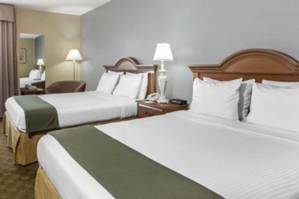 Days Inn By Wyndham Selma Exteriér fotografie